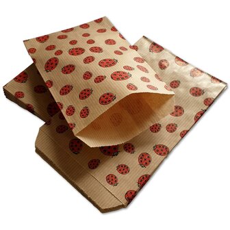 Papieren zakjes cadeauzakjes - 200 stuks - 10x16 cm - bruin met lieveheersbeestjes 